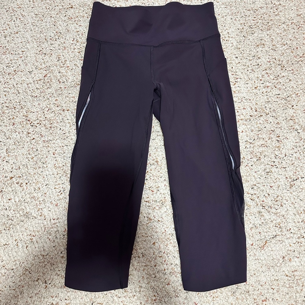 Lululemon leggings size 6
